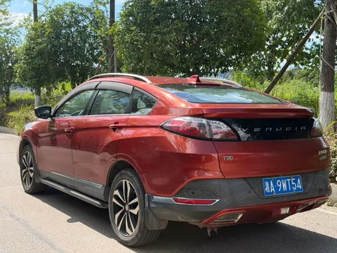Venucia T90