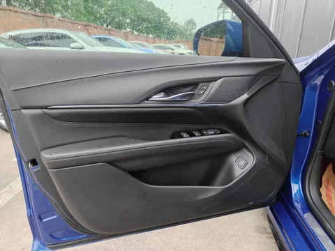 Cadillac CT4