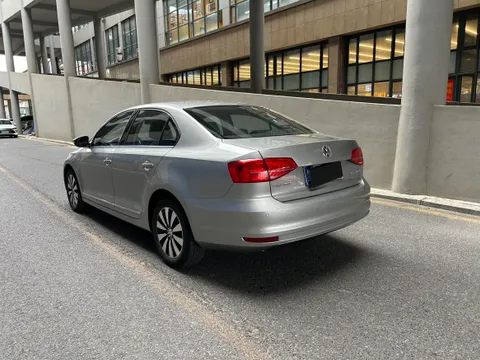 Volkswagen Sagitar