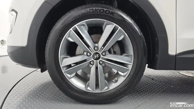 Hyundai Grand Santa Fe (Maxcruz)