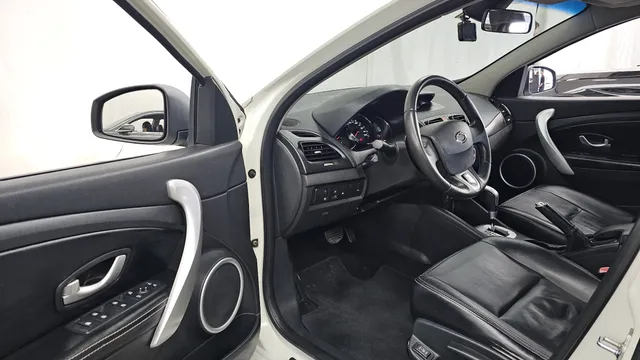 Renault SM3