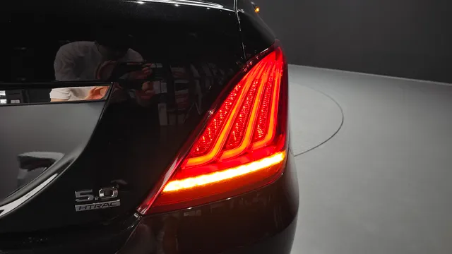 Genesis G90 (EQ900)