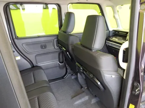 Suzuki Spacia Custom