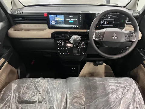 Mitsubishi Delica Mini