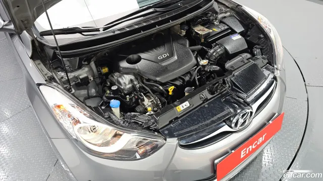 Hyundai Elantra (Avante)