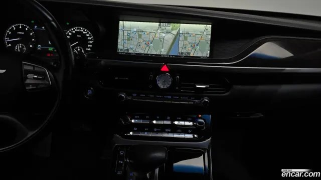 Genesis G90 (EQ900)