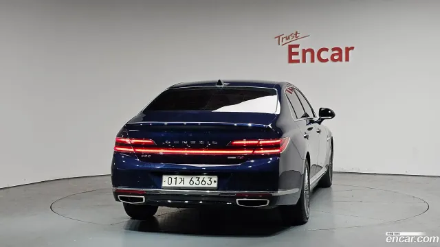 Genesis G90