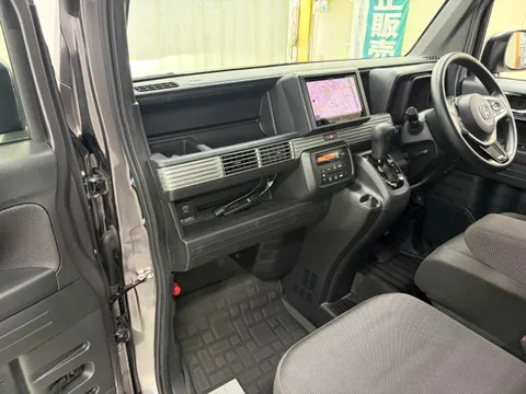 Honda N-VAN Plus Style