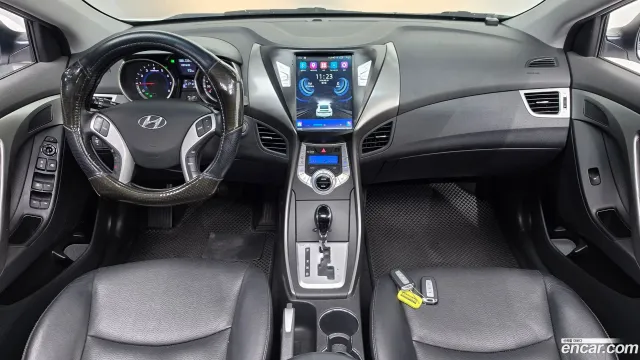 Hyundai Elantra (Avante)