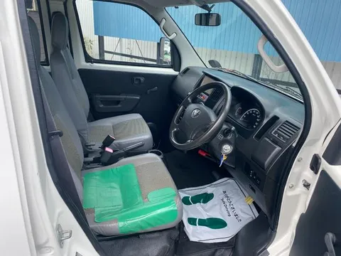 Toyota TownAce Van
