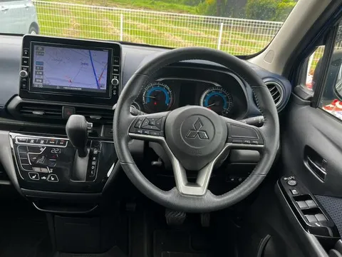 Mitsubishi eK X