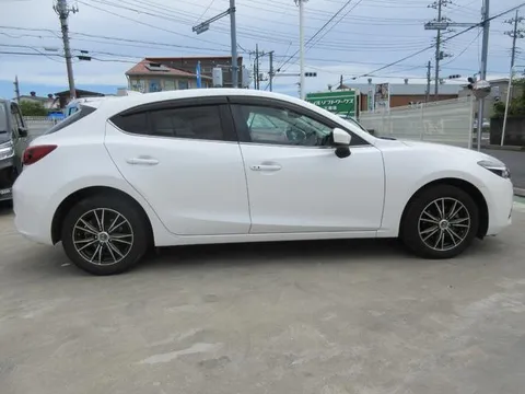 Mazda Axela Sport