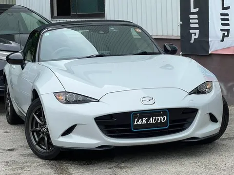 Mazda MX-5 (Roadster)