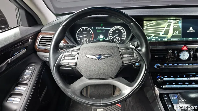 Genesis G90 (EQ900)