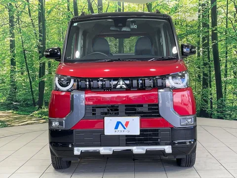 Mitsubishi Delica Mini
