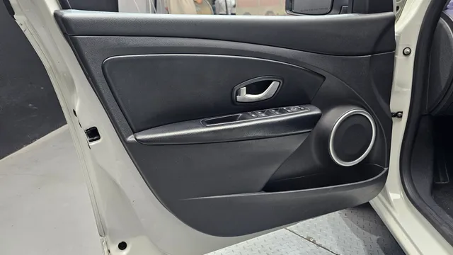 Renault SM3