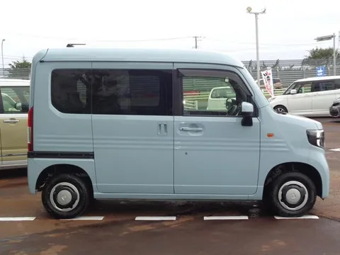 Honda N-VAN Plus Style