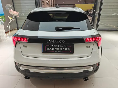 Lynk & Co Lynk & Co 02