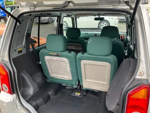Daihatsu Naked