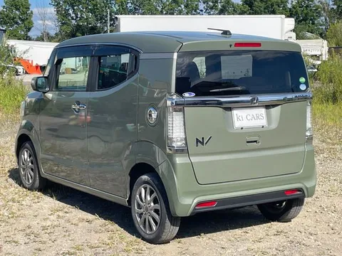 Honda N-BOX Slash