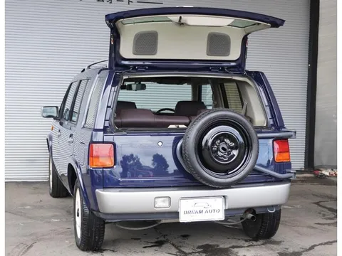 Nissan Rasheen