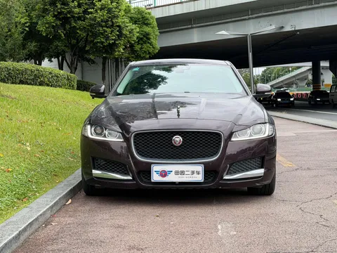 Jaguar XFL