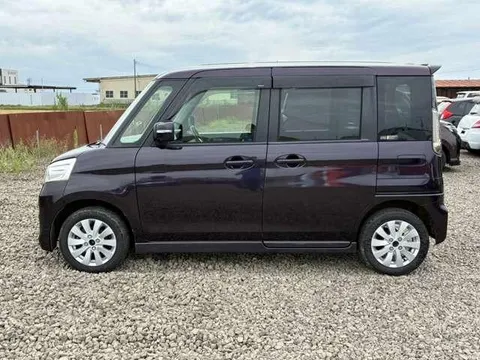Suzuki Spacia Custom