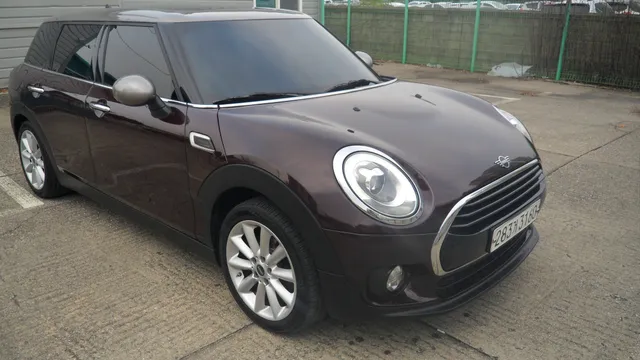 MINI Clubman