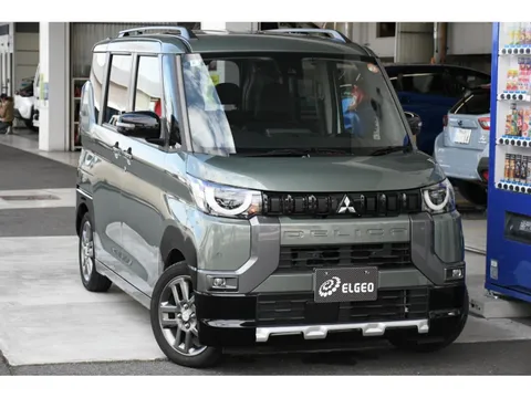 Mitsubishi Delica Mini