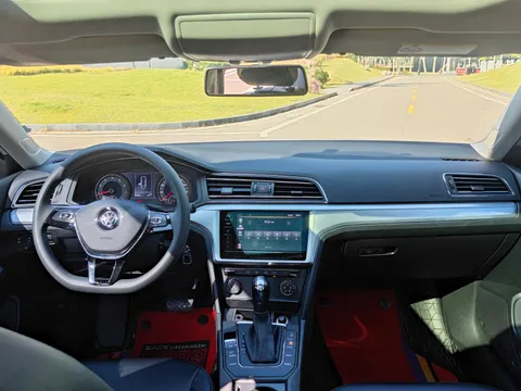 Volkswagen Lamando
