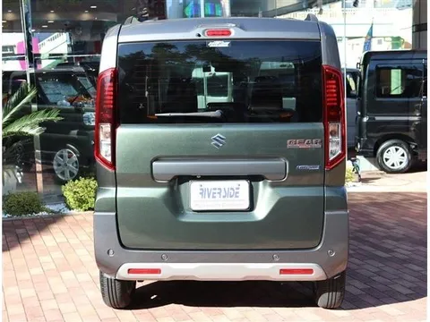 Suzuki Spacia Gear