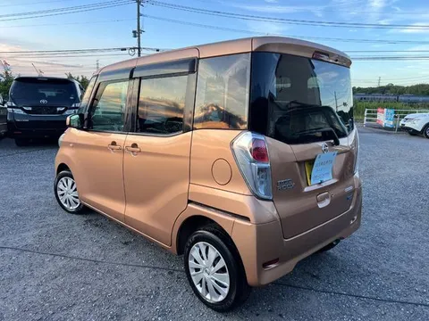 Nissan Dayz Roox