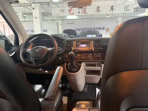Volkswagen Caravelle