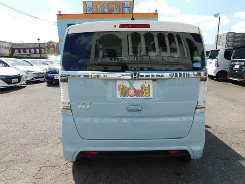 Honda N-BOX Slash
