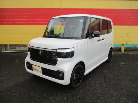 Honda N-BOX Custom