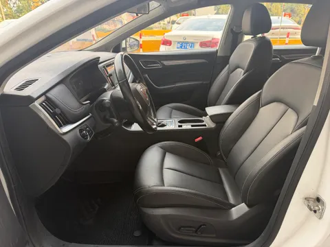 Roewe i6 Classic