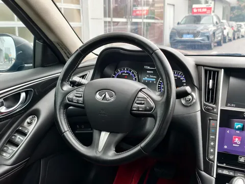Infiniti Q50L