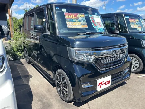Honda N-BOX Custom
