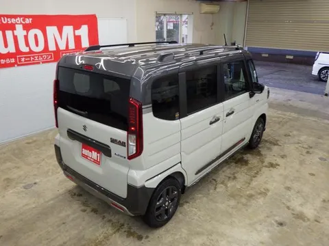 Suzuki Spacia Gear