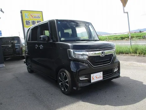 Honda N-BOX Custom