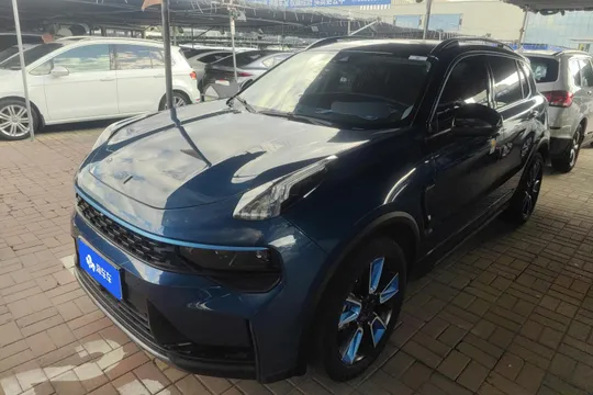 Lynk & Co 01