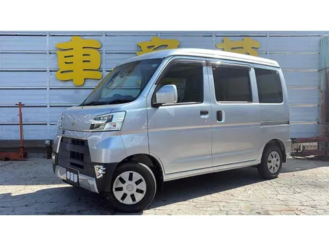 Toyota Pixis Van