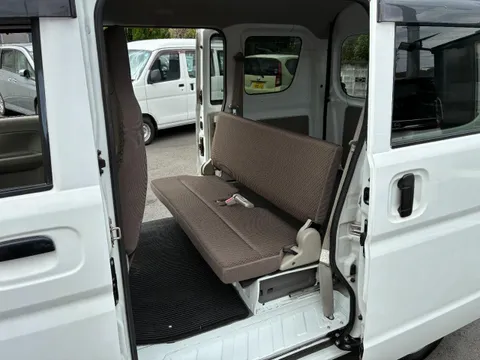 Nissan Clipper
