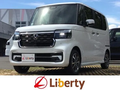 Honda N-BOX Custom