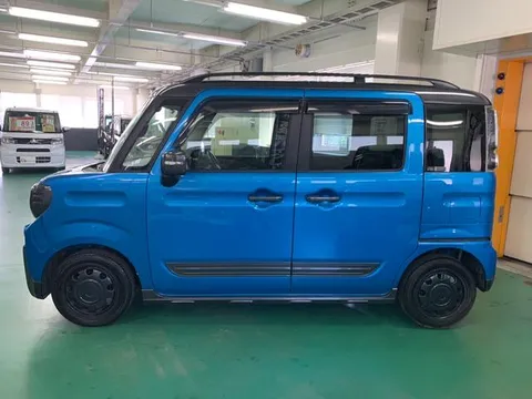 Suzuki Spacia Gear