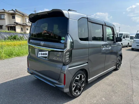 Honda N-BOX Custom