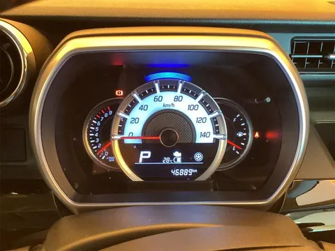 Suzuki Spacia Custom