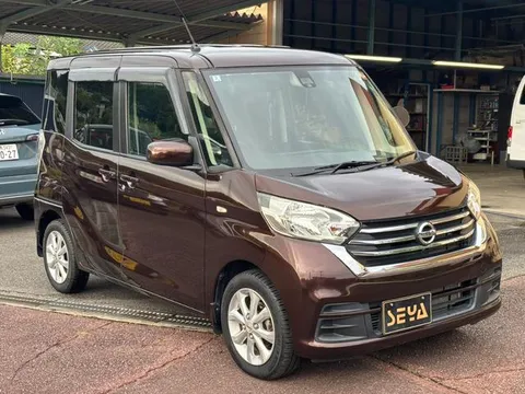 Nissan Dayz Roox