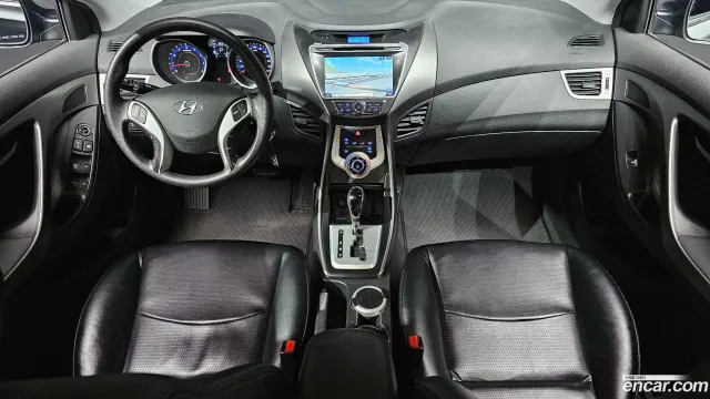 Hyundai Elantra (Avante)