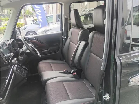 Suzuki Spacia Custom